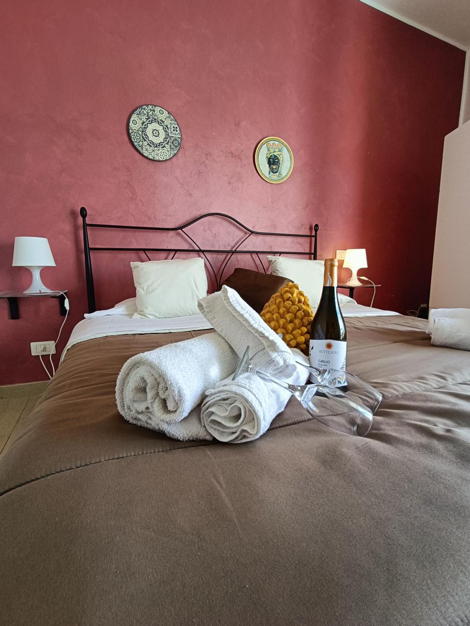 Meithras Holiday Homes Agrigento Bagian luar foto