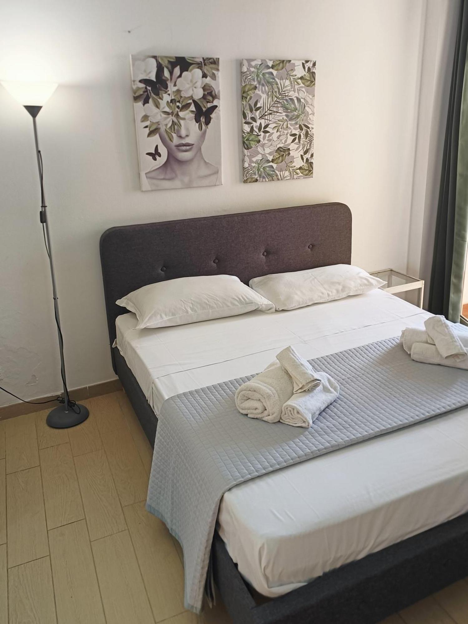 Meithras Holiday Homes Agrigento Bagian luar foto
